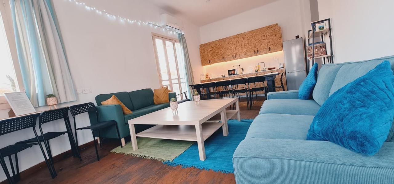 Bee Hostel Paphos Kültér fotó