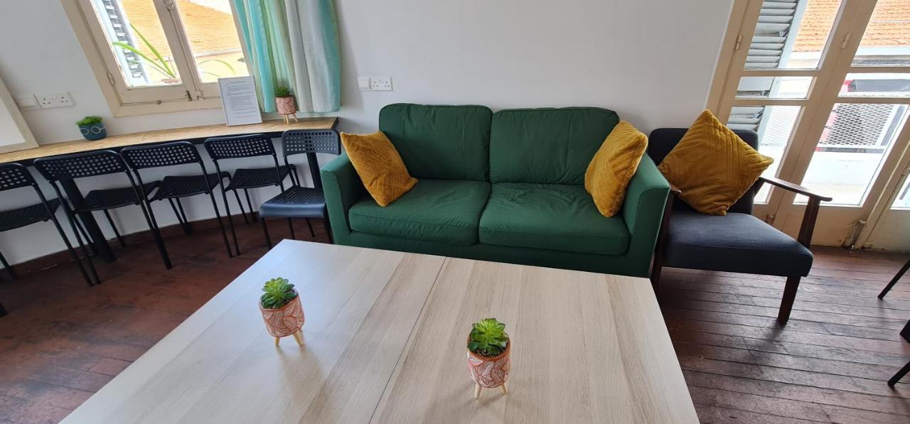 Bee Hostel Paphos Kültér fotó