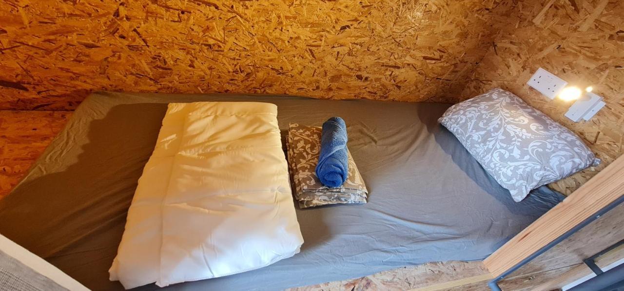 Bee Hostel Paphos Kültér fotó